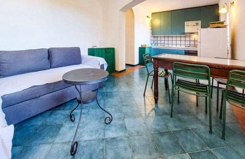 Bagno-Sprizze Apartment | APPARTAMENTI LE LOGGE - LE LOGGE PIANO AMMEZZATO