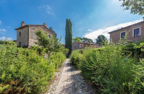 Monteleone d'Orvieto Apartment | Appartamento Il Cantico Del Gallo, Wifi, Near Perugia