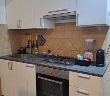 Lake Bracciano Apartment | Appartamento la casa di Mary Anguillara Sabazia-Lago,Relax e Roma a portata di treno