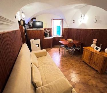 Badalucco Apartment | Appartamento "La Lanterna" - a 10 minuti dal mare