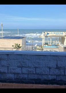 Rosignano Solvay Apartment | Appartamento Lo Scoglietto a 20 mt dal mare con grande terrazza privata