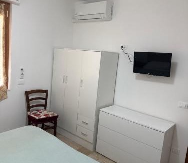 Ventimiglia Apartment | APPARTAMENTO MICKI 1 CAMERA e Soggiorno