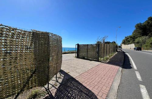 Latte Apartment | Appartamento un mare di fiori