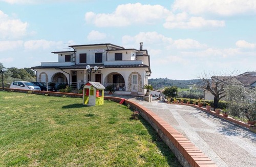 Priverno House | Appealing holiday home in Priverno with terrace