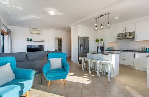 Meia Praia Apartment | Apt. Casa Vista Mar, with huge private terrace ans shared pool