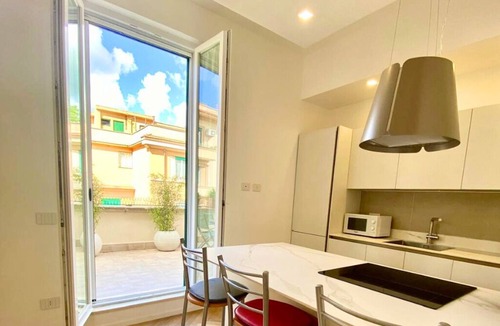 Quartiere XV Della Vittoria Apartment | Apt with terrace, spacious and modern near the Vatican │ Casa Vacanze Romane