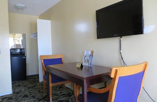 Harbor Hotel | Aqua Venture Inn