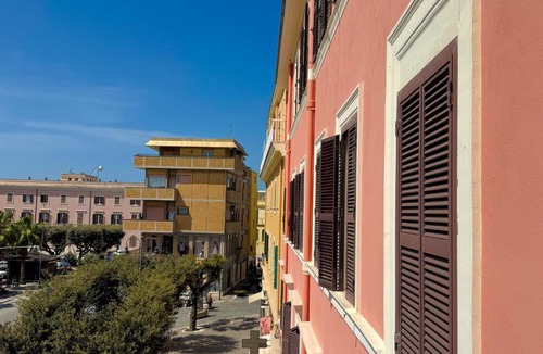Nettuno Apartment | ARTEMISIA APARTMENT - Elegant spacious flat in NETTUNO City Center, just steps from the Sea, Beaches, Marina, Train&Bus Station