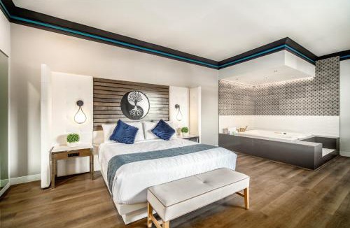 Bellflower Hotel | Aspire Inn Studios & Spas
