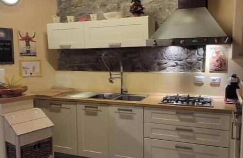 Volastra Apartment | At Olga's House - Authentic Refuge in the Hills of the Cinque Terre