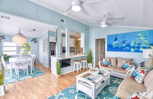 Cudjoe Key House | ATLANTIS.Ocean Front Cottage Retreat!