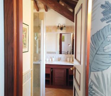 Sacrofano Apartment | Attico in Villa Dona
