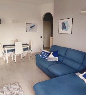 Borghetto Santo Spirito Apartment | Attico trilocale con solarium a Borghetto Santo Spirito