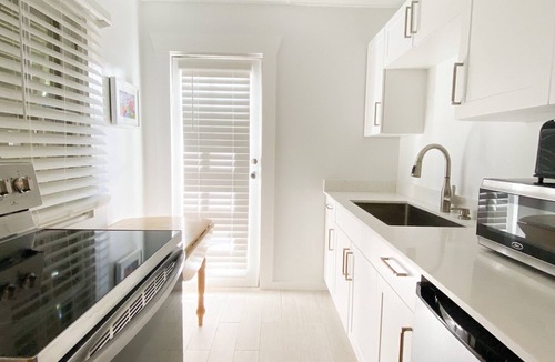 The Meadows Bed & Breakfast | Authors of Key West Guest House