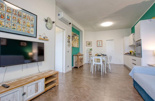 Torre del Mare Apartment | Awesome apartment in Bergeggi with WiFi