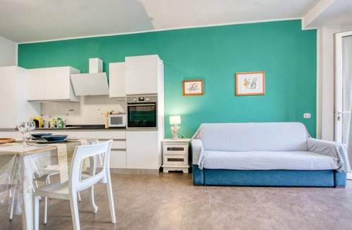 Torre del Mare Apartment | Awesome apartment in Bergeggi with WiFi
