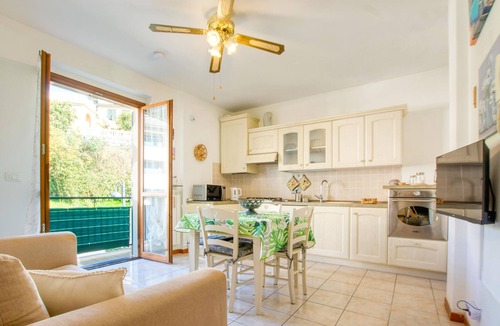 San Salvatore Apartment | Awesome apartment in Cogorno with WiFi