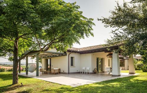 Pescia Romana House | Awesome Home In Montalto Di Castro