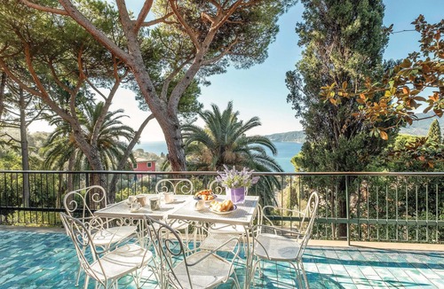 Zoagli House | Awesome home in Zoagli -GE- with house sea view
