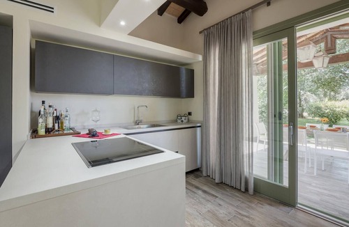 Pescia Romana House | Awesome home in Montalto di Castro