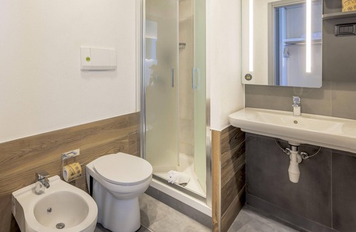 Castel Maggiore Hotel | B&B Hotel Bologna