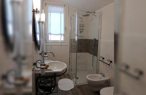 Massa Castello Bed & Breakfast | B&B Nadine Forlì - boutique eco stay con parcheggio gratuito