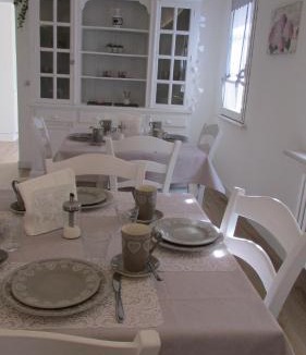 Massa Castello Bed & Breakfast | B&B Nadine Forlì - boutique eco stay con parcheggio gratuito