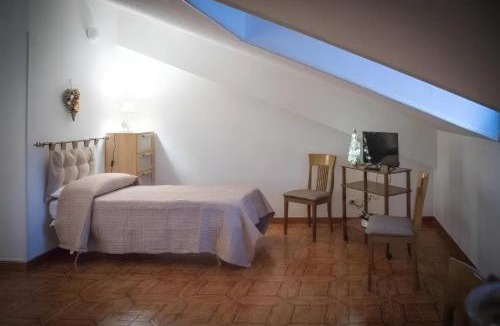 Celano Bed & Breakfast | B&B SANTA MARIA VALLEVERDE appartamento vicinissimo alla Clinica L'immacolata