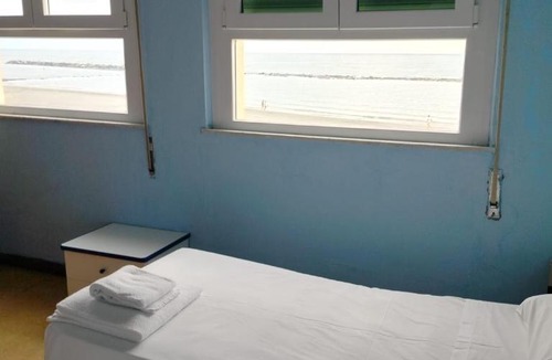 Igea Marina Hostel | Baia Serena Beach House