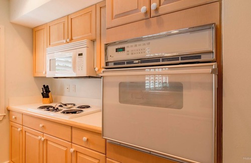 Truman Annex Condo | Banana Key