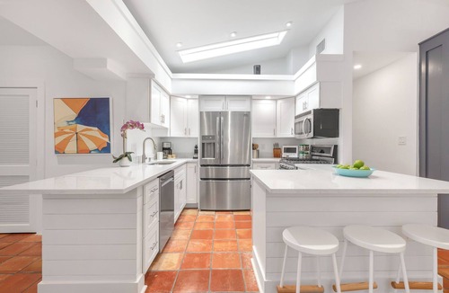Midtown House | BANYAN ROSE ~ Renovated 4 Bedroom, 2 Bathroom Midtown Home w/Pool!