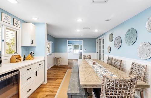 Key West House | Bayfront bungalow with private dock, kayaks, SUPs, tiki hut & pool access