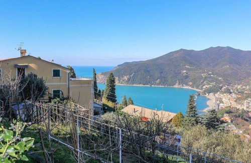 Moneglia House | Beach front home in Moneglia with WiFi