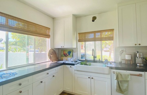 Northwest San Pedro House | Beachside 2-Bedroom Haven in vibrant Los Angeles