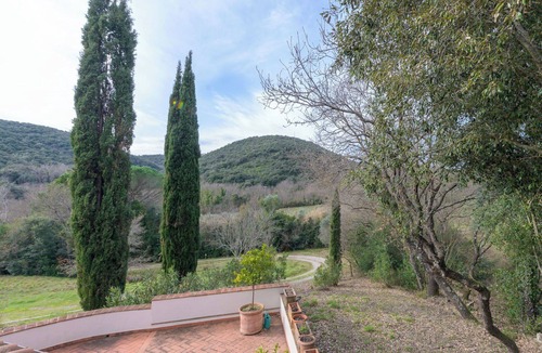 Castiglione della Pescaia House | Beautiful private villa for 6 guests with WIFI, patio, pets allowed and panoramic view