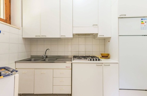 Roccamare House | Beautiful villa for 6 people with TV, patio and pets allowed