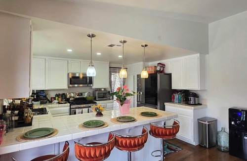 Lancaster House | Beautiful 2-bedroom house with AC in pleasant Lancaster, CA