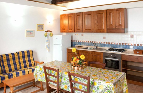 San Lorenzo Nuovo Apartment | Beautiful apartment for 4 people with pool, WIFI, A/C, TV and patio