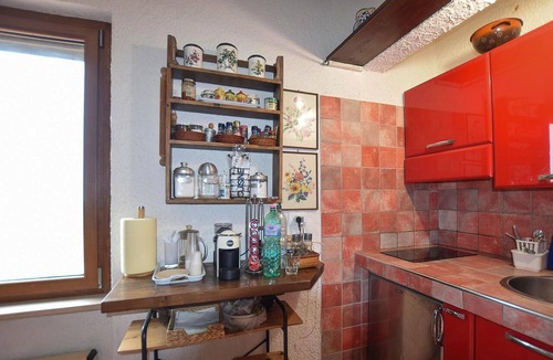 Montescudaio Apartment | Beautiful apartment in Montescudaio with WiFi