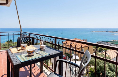 Regione Ronchi Apartment | Beautiful apartment for 4 people with WIFI, pool and balcony