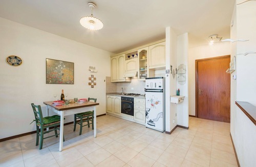 Pignone Apartment | Beautiful apartment for 4 people with WIFI, pool, TV and pets allowed