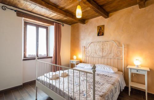 Sestino House | Beautiful Apartment in Sestino with Garden