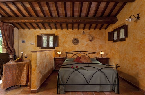 Penna San Giovanni Other | Beautiful Cottage in Farm House with pool and restaurant