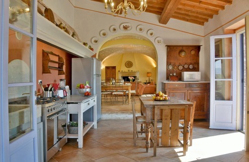 Casale Marittimo Villa | Beautiful detached farmhouse 10 km from the sea. Heated infinity pool and breathtaking views!