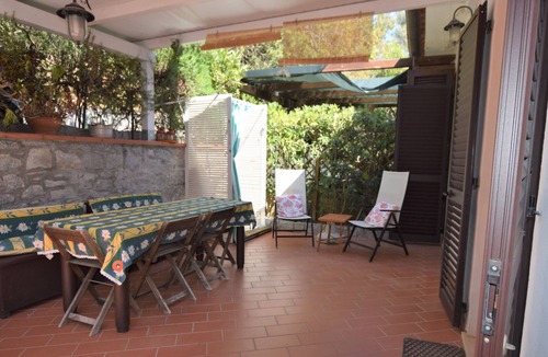 Fetovaia Apartment | Beautiful equipped veranda
