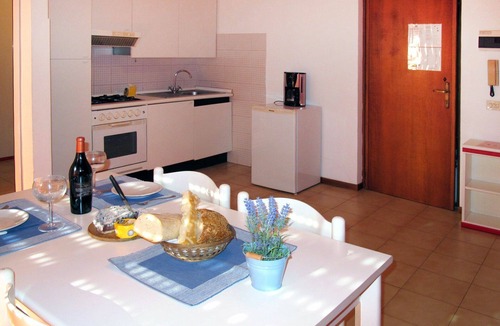 Luni Mare Apartment | Beautiful apartment for 4 guests with WIFI, A/C, pool, TV, balcony and pets allowed