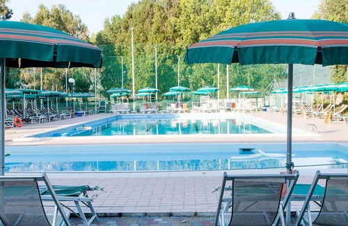 Luni Mare Apartment | Beautiful apartment for 4 guests with WIFI, A/C, pool, TV, balcony and pets allowed