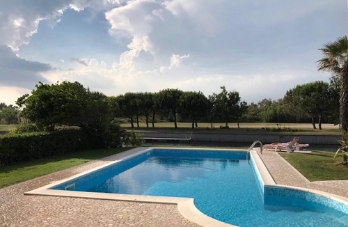Isola Albarella Villa | Beautiful Modern Villa in Albarella by Beahost