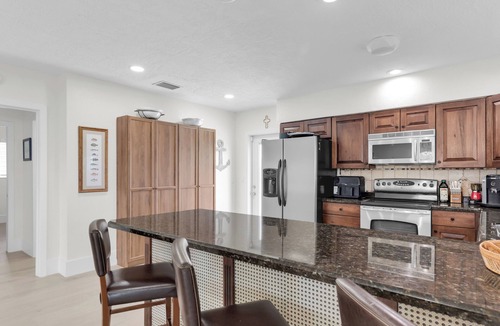 Layton House | Beautiful Pool Home Located in a Quiet Neighborhood