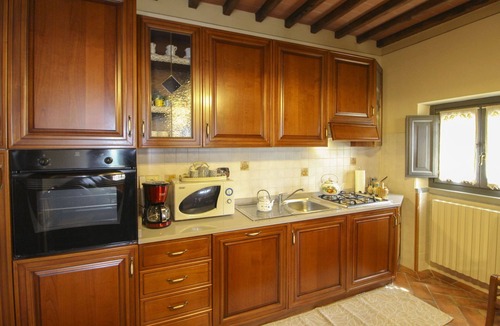 Loro Ciuffenna Villa | Beautiful private villa for 10 people with private pool, WIFI, TV and pets allowed, close to Are.